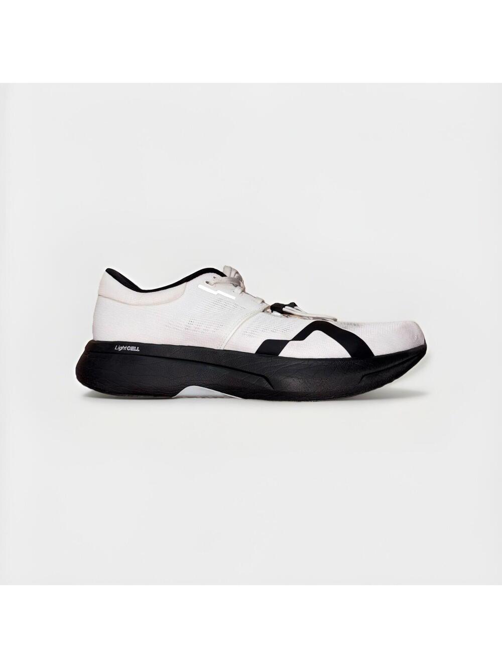 Mount To Coast R1 White Black Women’s Size 10 Running Training Shoes